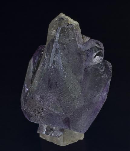 Fluorite, Quartz
Yaogangxian Mine, Yizhang Co., Chenzhou Prefecture, Hunan Province, China
5.0 x 2.9 cm (Author: am mizunaka)