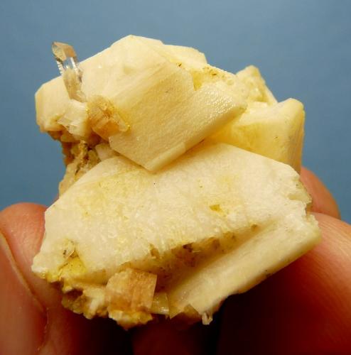 Feldspar (var. adularia) and quartz
Vredendal Lime Quarry, Western Cape, South Africa
34 x 25 x 22 mm
Same as above. (Author: Pierre Joubert)