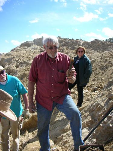 Jerry Rosenthal holding one of the quartz scepter specimens from he and Ronna’s pocket. (Author: Tony L. Potucek)