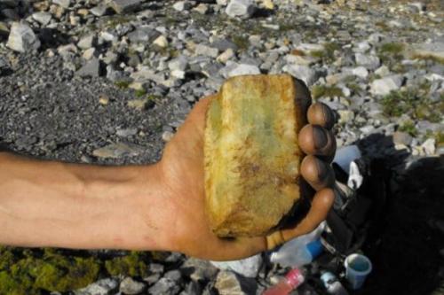 Big beryl crystal I found loose in the dirt at the base of a pegmatite (Author: thecrystalfinder)