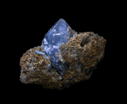 Blue Quartz
A-23 Highway cut, Altura, Castellón, Valencian Community, Spain
4x3,4 cm.
Doubly terminated crystal; 2,3 cm. (Author: DAni)