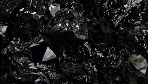 Sphalerite.
Brownley Hill Mine, Nenthead, Cumbria, England, UK.
FOV 50 x 30 mm approx (Author: nurbo)