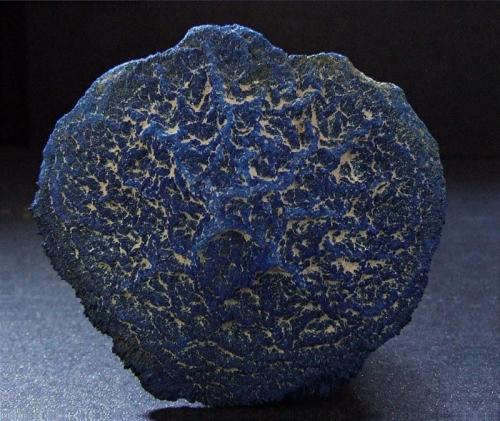 Azurite.
Malbunka Copper Mine, Areyonga, Alice Springs, Gardiner Range, MacDonnell Shire, Northern Territory, Australia.
40 x 35 x 8 mm (Author: nurbo)