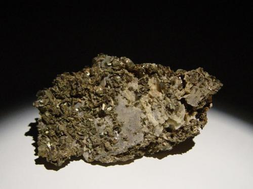 Arsenopyrite
Golden Cross Mine, Waihi, New Zealand
8x5cm (Author: Greg Lilly)