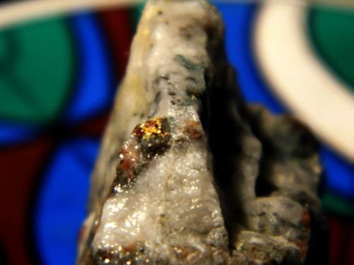 Gold and Quartz
Wright Hardgrave Mine, Kirkland Lake, Ontario, Canada
5cmx6cm (Author: derrick)