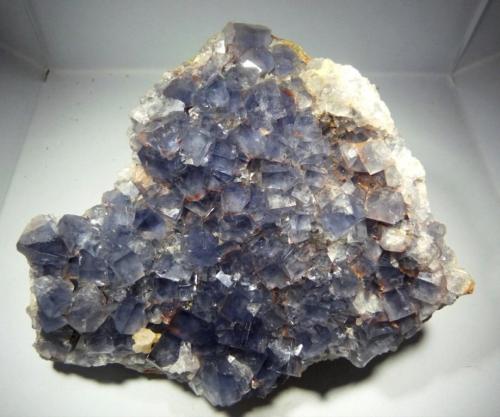 Fluorita.<br />Mina Matagalls (Minas de Sant Marçal), Sant Marçal, Viladrau, Comarca Osona, Gerona / Girona, Cataluña / Catalunya, España<br />100x85 mm.<br /> (Autor: Jesus Franquesa Baucells)