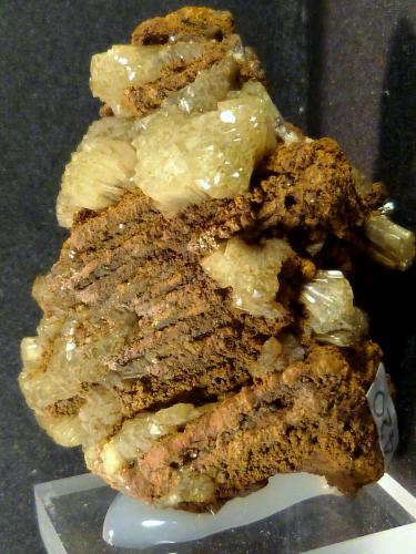 Adamita<br />Ojuela Mine, Mapimí, Municipio Mapimí, Durango, Mexico<br />3,5 x 5 x 2,5 cm.<br /> (Autor: Felipe Abolafia)