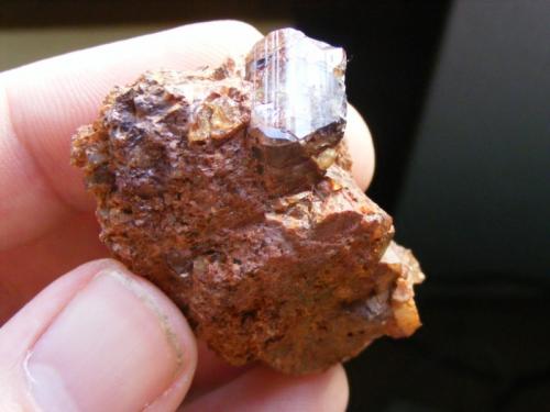 Topacio<br />San Nicolás mining group (San Nicolás Mine), Valle de la Serena, Comarca La Serena, Badajoz, Extremadura, Spain<br />2x1,5cm<br /> (Autor: Nieves)