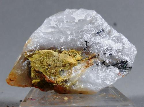 Koechlinita<br />San Nicolás mining group (San Nicolás Mine), Valle de la Serena, Comarca La Serena, Badajoz, Extremadura, Spain<br />40x31 mm.<br /> (Autor: Juan Espino)
