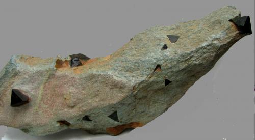 Magnetita<br />Mina Hamm (Mina Vermont Talc Company), Windham, Condado Windham, Vermont, USA<br />175 x 56 x 30 mm.<br /> (Autor: José Luis Zamora)