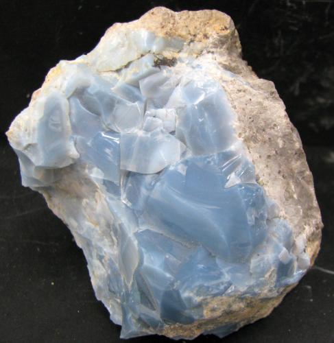 Ópalo<br />Opal Butte, Condado Morrow, Oregon, USA<br />49 x 40 x 42 mm.<br /> (Autor: José Luis Zamora)