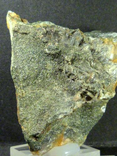 Chamosita (variedad turingita)<br />Sierra Almagrera, Cuevas del Almanzora, Comarca Levante Almeriense, Almería, Andalucía, España<br />5 x 6,5 x 4 cm.<br /> (Autor: Felipe Abolafia)