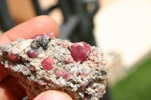 Grossularia (grupo Granate)<br />Sierra de las Cruces, Distrito Minero Sierra Mojada, Municipio Sierra Mojada, Coahuila (Coahuila de Zaragoza), México<br />46mm - 59mm - 20mm<br /> (Autor: Pedro Naranjo)