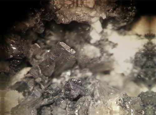 Cerusita<br />Mina Mineralogia, El Molar, Comarca Priorat, Tarragona, Cataluña / Catalunya, España<br />macro 20 aumentos<br /> (Autor: Javier Rodriguez)