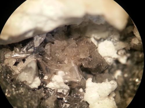 Cerusita<br />Mina Mineralogia, El Molar, Comarca Priorat, Tarragona, Cataluña / Catalunya, España<br />macro x 30 aumentos mismo cristal<br /> (Autor: Javier Rodriguez)