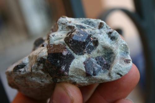 Almandino (Grupo Granate)<br />Alexander City-Hackneyville, Tallapoosa County, Alabama, USA<br />90mm - 43mm - 38mm<br /> (Autor: Pedro Naranjo)