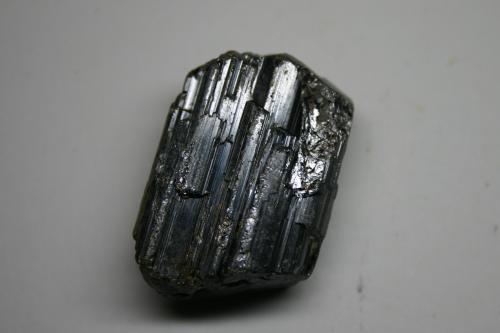 Rutilo<br />Diamantina, Vale do Jequitinhonha, Minas Gerais, Brasil<br />32mm - 22mm - 14mm<br /> (Autor: Pedro Naranjo)