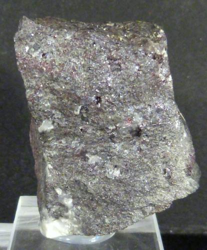 Proustita<br />Chañarcillo, Provincia Copiapó, Región Atacama, Chile<br />3 x 4,5 x 2 cm.<br /> (Autor: Felipe Abolafia)