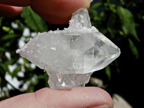 Fluorapofilita-(K) (apofilita)<br />Distrito Jalgaon, Maharashtra, India<br />Cristal mayor: 4 x 1,5 x 1,5 cm<br /> (Autor: María Jesús M.)