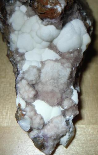 Calcita cobaltifera, calcita<br />Solita Mine, Peramea, Baix Pallars, Comarca Pallars Sobirà, Lérida / Lleida, Catalonia / Catalunya, Spain<br />4 x 2,3<br /> (Autor: phrancko)