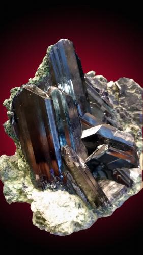 Azurita<br />Mina Tsumeb, Tsumeb, Región Otjikoto, Namibia<br />9x8cm, cristales hasta 5cm<br /> (Autor: Raul Vancouver)