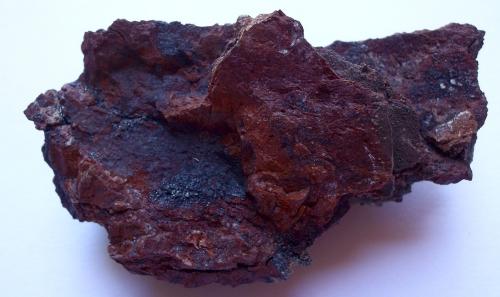 Mullita y hematites<br />Afloramientos de carbón, Utrillas, Comarca Cuencas Mineras, Teruel, Aragón, España<br />5 x 3 cm<br /> (Autor: Cristalino)