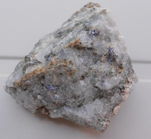 Molibdenita<br />La Primera Mine, Cabeza Líjar, Guadarrama, Comarca Sierra de Guadarrama, Community of Madrid, Spain<br />6 x 6 cm<br /> (Autor: juan manuel del valle)