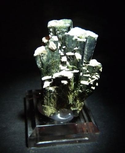 Hedenbergita y Manganogrunerita<br />Mina Nikolaevski, Dalnegorsk, Distrito urbano Dalnegorsk, Primorsky Krai, Far-Eastern Region, Rusia<br />55x35 mm.<br /> (Autor: Jesus Franquesa Baucells)