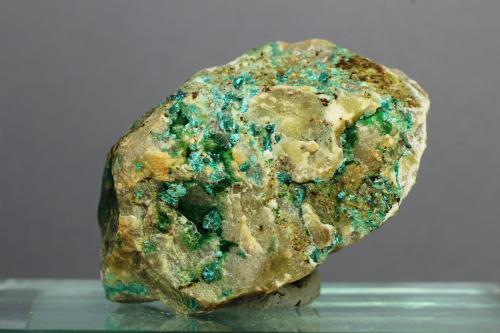 Tirolita<br />Mina La Encontrada, Los Tejares, Ítrabo-Molvízar, Comarca Costa Granadina, Granada, Andalucía, España<br />37x27 mm<br /> (Autor: Juan Espino)