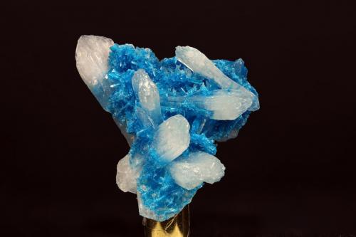 Cavansite and Stilbite<br />Pune District (Poonah District), Maharashtra, India<br />FOV of 41.80mm<br /> (Author: ofarcis)