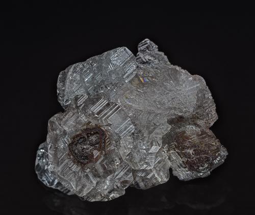 Quartz<br />Val Giuv, Tujetsch (Tavetsch), Valle Vorderrhein, Grisones (Grischun; Graubünden), Suiza<br />3.4 x 2.4 cm<br /> (Author: am mizunaka)