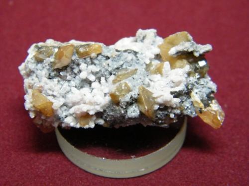 Wulfenite<br />Mina Tsumeb, Tsumeb, Región Otjikoto, Namibia<br />40x20mm<br /> (Author: Heimo Hellwig)