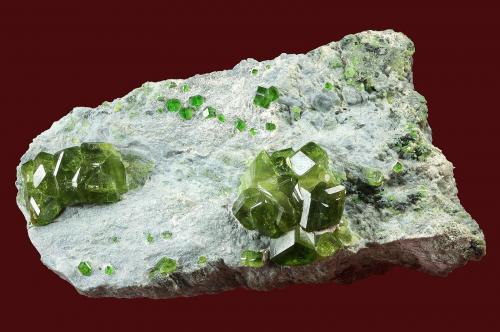 Andradite ( var. demantoid )
Val Malenco, Sondrio Province, Lombardia Region, Italy

85 x 46 x 35 mm (Author: GneissWare)