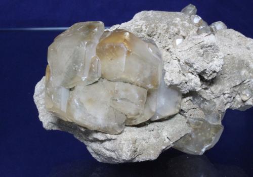 Calcite
Berry Materials Corporation Quarry, (North Vernon Plant), North Vernon, Jennings County, Indiana, USA
11.0 x 7.0 x 6.3 cm (Author: Don Lum)