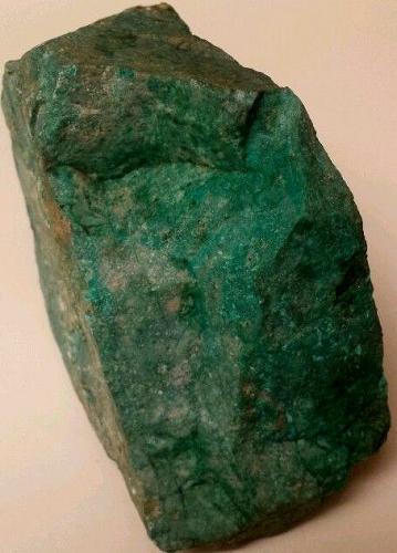 Chrysocolla
Arizona, USA
4 x 4 x 3 inches (Author: Dale Hallmark)