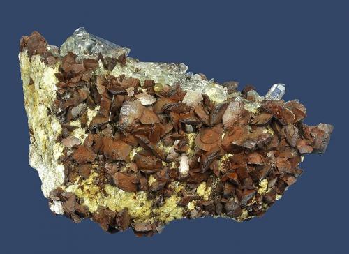 Siderite with Quartz
Tavetsch, Vorderrhein Valley, Grischun, Switzerland
74 x 47 x 26 mm (Author: GneissWare)