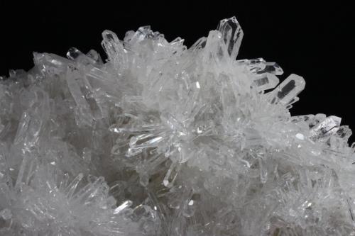 Quartz
Jeffrey Quarry, Jeffrey, Pulaski County, Arkansas, USA
57 x 34 cm (Author: Don Lum)