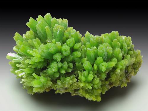 Pyromorphite
Daoping Mine, Gongcheng Co., Guilin Prefecture, Guangxi Zhuang Autonomous Region, China
5.8 x 4.1 x 3.2 mm (Author: xdxucn)