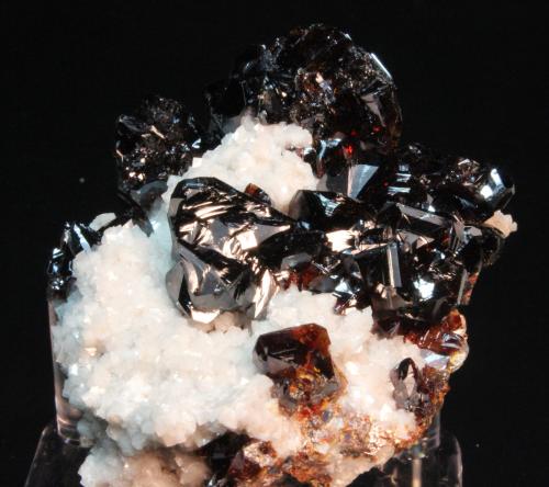 Sphalerite, Dolomite
Elmwood Mine, Smith County, Tennessee, USA
6 x 5 cm (Author: Don Lum)