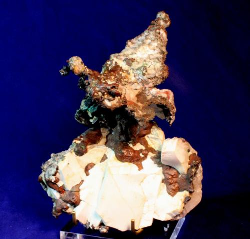 Copper, Datolite
Mohawk Mine, Mohawk, Keweenaw County, Michigan, USA
21.5 x 15.0 x 11.0 cm
Copper crystals in datolite
ex Robert W. Hauck
ex Robert Nowakowski
collected in 1969
"Predator" (Author: Don Lum)