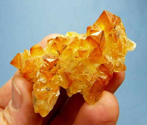 Calcite and iron oxide
Tsumeb, Namibia
60 x 37 x 23 mm (Author: Pierre Joubert)