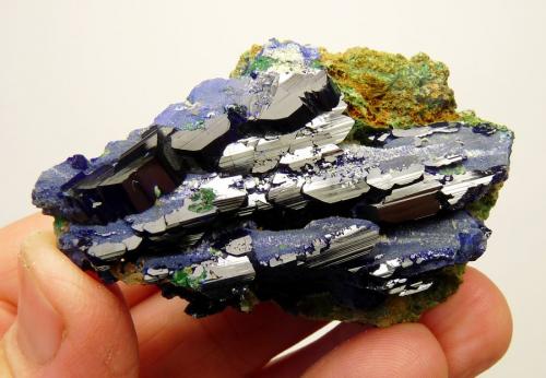 Azurite and malachite
Tsumeb, Namibia
74 x 43 x 27 mm
Same as above. (Author: Pierre Joubert)