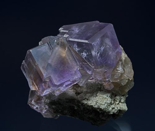 Fluorite
Llamas Quarry, Duyos, Caravia District, Asturias, Spain
6.9 x 6.8 cm (Author: am mizunaka)