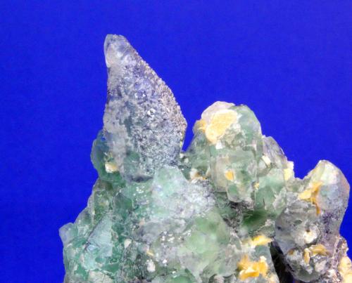 Fluorite spinel-twin, Beryl, Hyalite Opal, Muscovite
Erongo Mountain, Erongo Region, Namibia
7 x 6 cm
ex Charlie Key (Author: Don Lum)