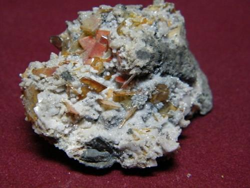 Wulfenite<br />Mina Tsumeb, Tsumeb, Región Otjikoto, Namibia<br />45x40mm<br /> (Author: Heimo Hellwig)