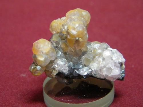 Smithsonite<br />Tsumeb Mine, Tsumeb, Otjikoto Region, Namibia<br />35x30mm<br /> (Author: Heimo Hellwig)