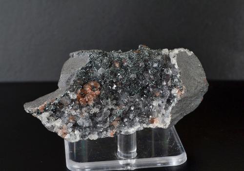 QUARTZ on SPECULARITE<br />Florence Mine, Egremont, West Cumberland Iron Field, former Cumberland, Cumbria, England / United Kingdom<br />7.5x3.0x4.0 cm<br /> (Author: captaincaveman)