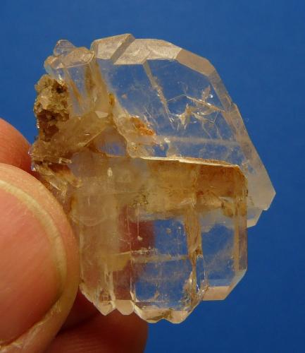 Quartz with faden<br />South Africa<br />32 x 27 x 12 mm<br /> (Author: Pierre Joubert)