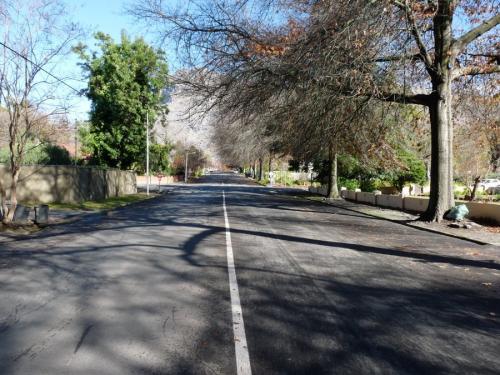 Typical road in town. (Author: Pierre Joubert)