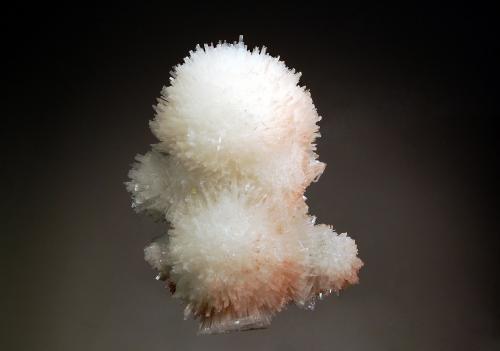 Scolecite<br />Momim Akhada, Rahuri, Ahmadnagar District, Maharashtra, India<br />3.6 x 6.2 x 7.8 cm<br /> (Author: crosstimber)